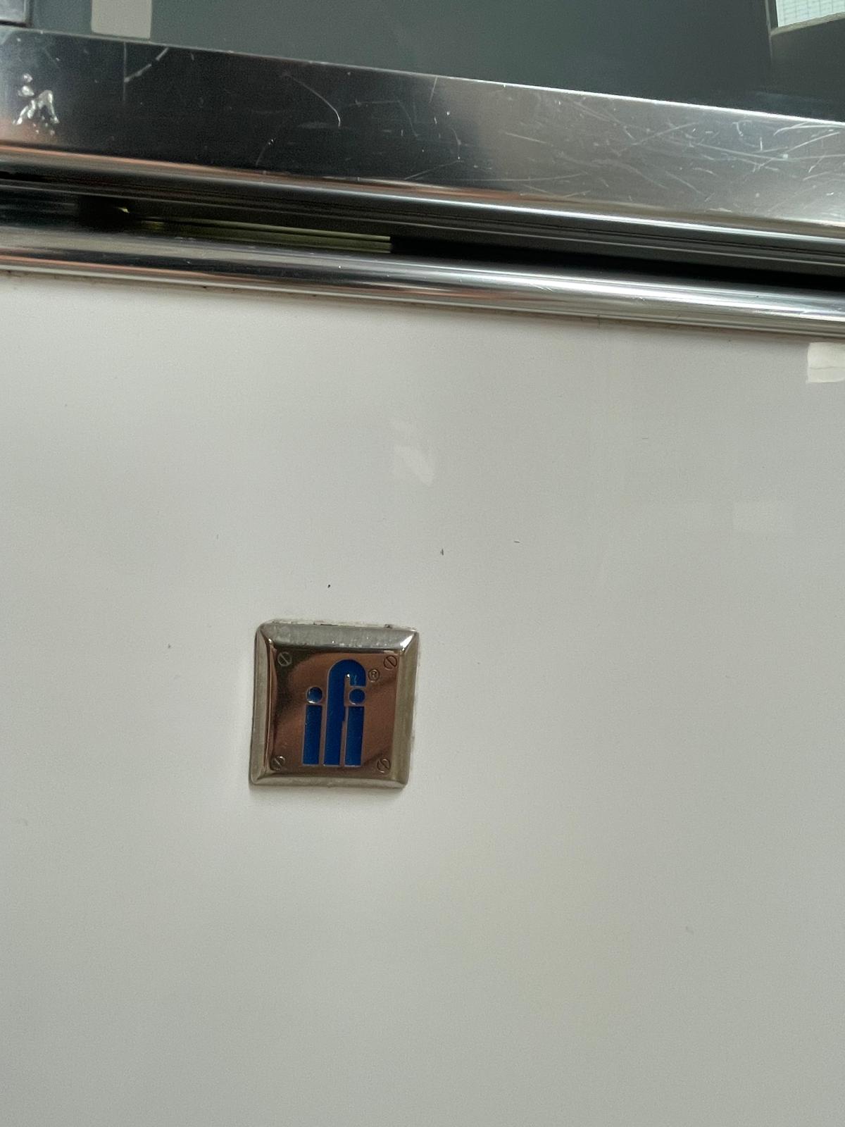 <span class="t-prod">IFI CUBIKA GEL 160-R R404A 2015</span><div class="t-dim">DIM: 1600 x 1228 x H1151(mm)</div>VETRINA GELATERIA 18 VASCHETTE * ICE-CREAM DISPLAY CABINET 18 TUBS * VITRINE À GLACES 18 BACS * EISVITRINE 18 EISSCHALEN * VITRINA HELADERÍA 18 CUBETAS